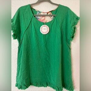 Umgee floral top NWT